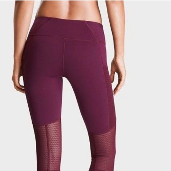 Victorias Secret VSX Knockout Crop Pant Black Burgundy Pink Large Victorias Secret VSX Knockout Crop Pant Black Burgundy Pink Large